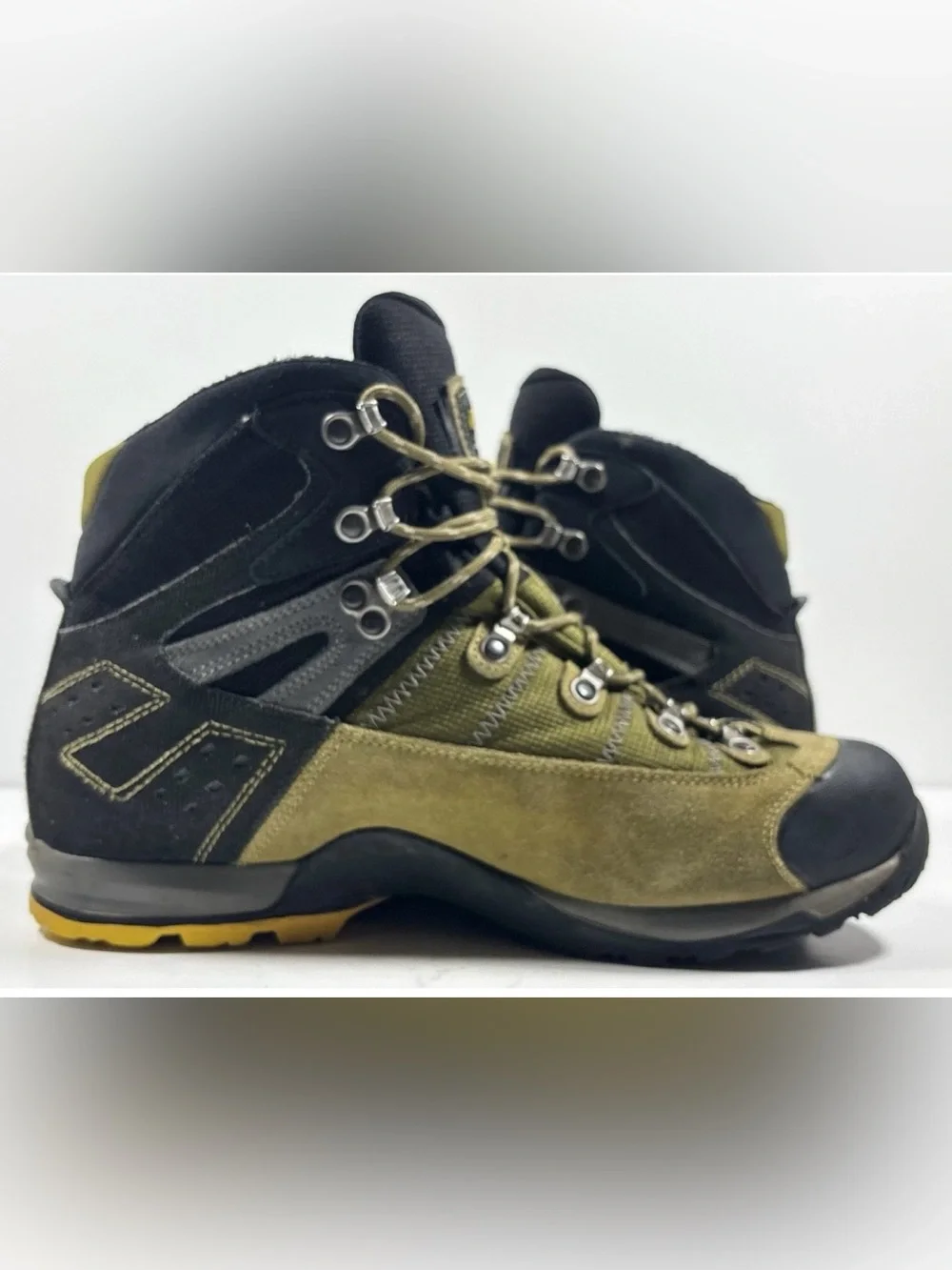Asolo Fugitive GTX Gore-Tex Hiking Boots Mens Size 11 Olive EUC Leather Vibram